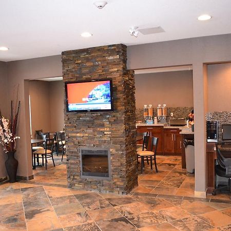 Western Star Inn And Suites Carlyle Zewnętrze zdjęcie